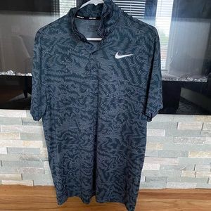 Men’s Nike golf polo